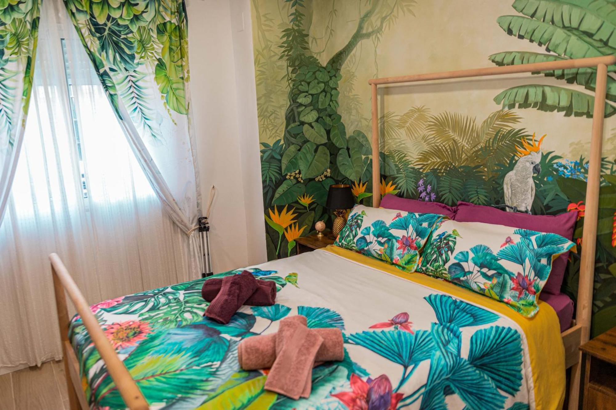 Artistic Flat Next To Ruzafa Welcome To The Jungle Appartement Valence