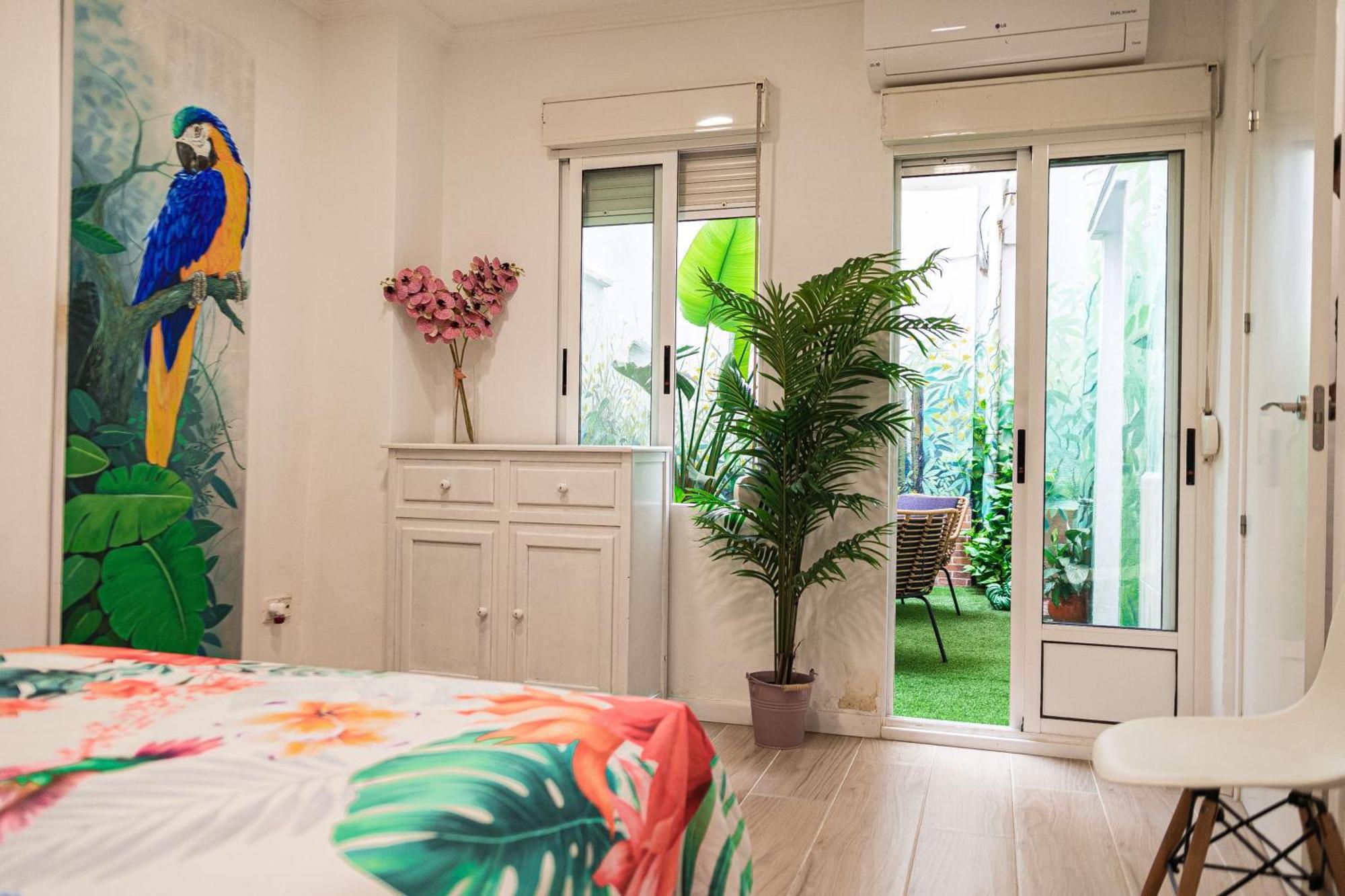 Artistic Flat Next To Ruzafa Welcome To The Jungle Valence